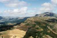 Vlakkenberg farms with Constantiaberg and Steenberg ridge from Constantia Corner