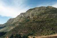 Constantiaberg side-view with cirrus from Vlakkenberg