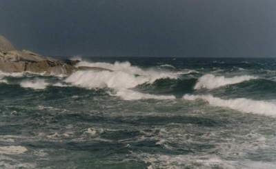 waves off Bantry Bay